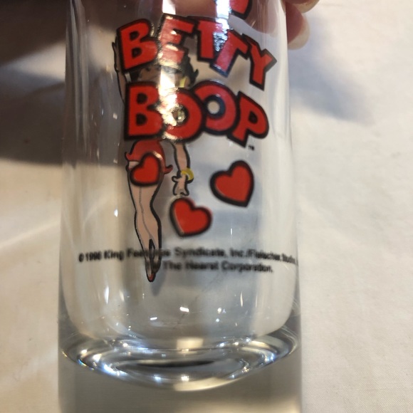 Vintage 1998 Betty Boop Long Shot glass, 2-1/2 oz - Picture 3 of 8